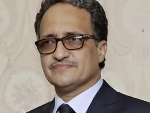 د. إسلك أحمد أزيد بيه