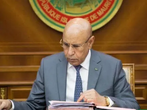 عفو رئاسي عن تسعة من السلفيين وتخفيف العقوبة عن البعض