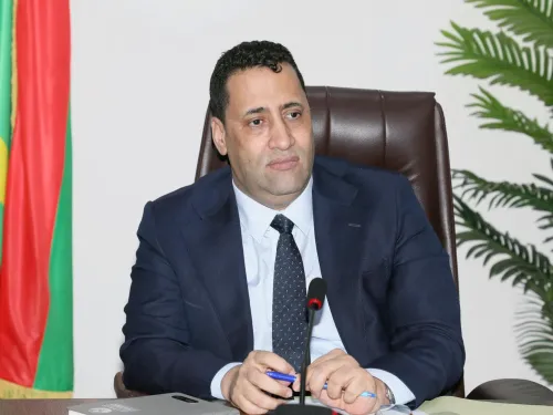 الوزير الأول يجتمع باللجنة اللجنة الوزارية المكلفة بالتحضير لموسم الأمطار