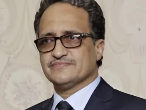 د. إسلك أحمد أزيد بيه يكتب /؟ أعلام غربيون كتموا إسلامهم