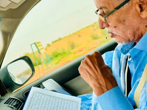 جدو ولد خطري ولد جدو يكتب /؟ كان القرآنُ نومَه ويقظتَه