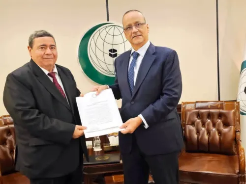 أمين عام المنظمة يستقبل المندوب الدائم لدولة ليبيا ويبحثان آفاق التعاون المشترك