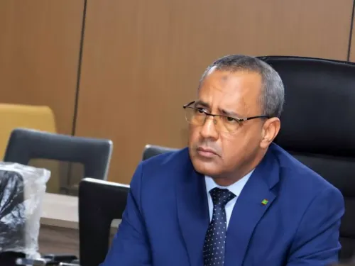 وزير الزراعة والسيادة الغذائية يترأس الاجتماع الدوري للديوان