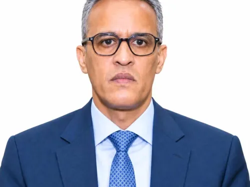 وزارة الداخلية تنشر السيرة الذاتية لوزيرها الجديد المختار ولد أحمد بوسيف