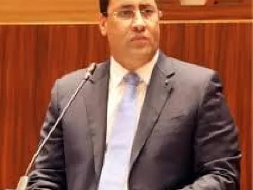الوزير الأول يؤدي زيارة لمنشآت صحية وخدمية في أنواكشوط