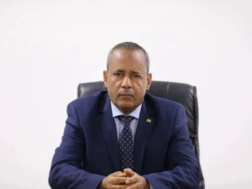 وزير الشؤون الاقتصادية يغادر نواكشوط متوجهاً إلى مدريد للمشاركة في حوار "تمويل أهداف التنمية المستدامة